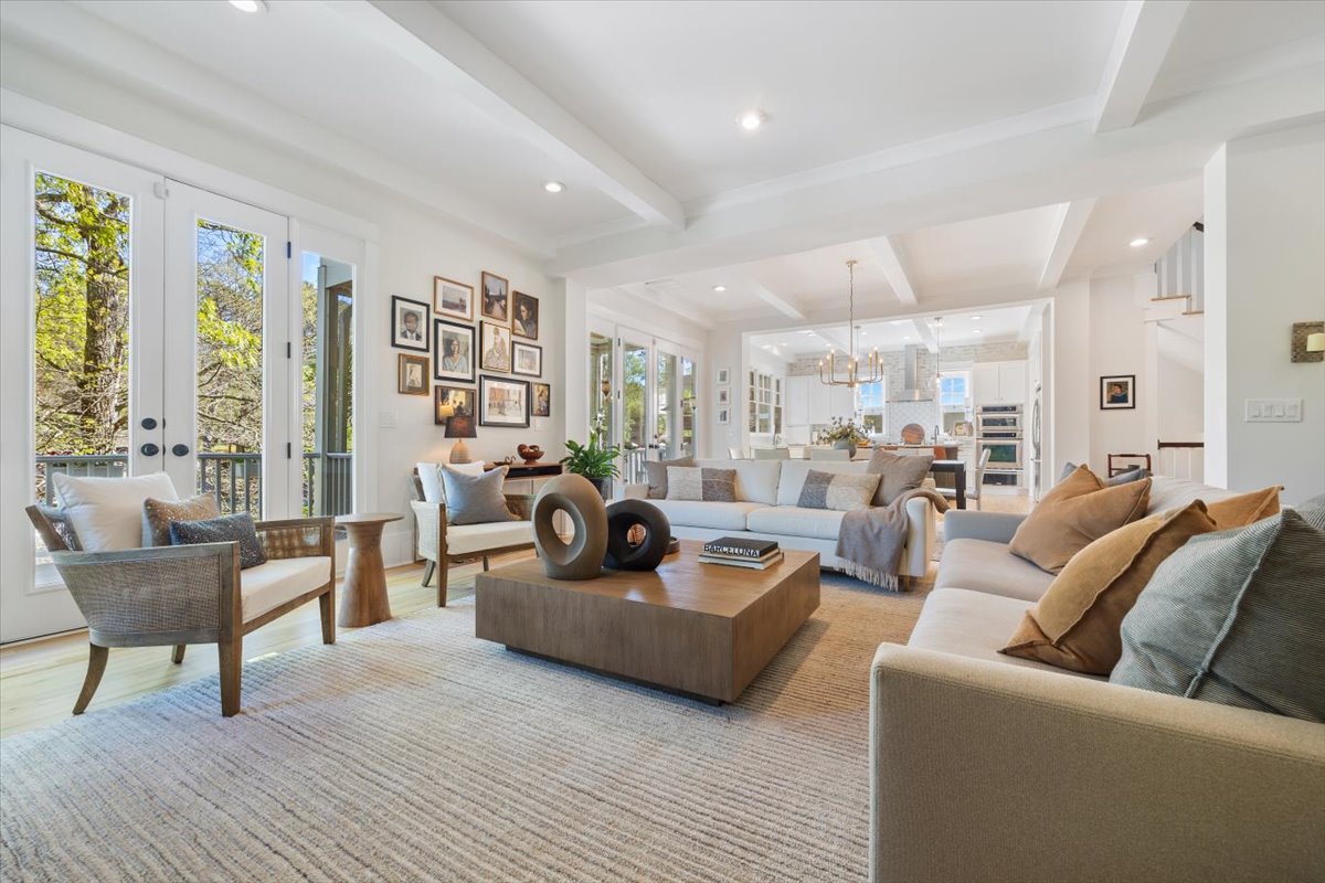 04-4412 Spring Cir-4