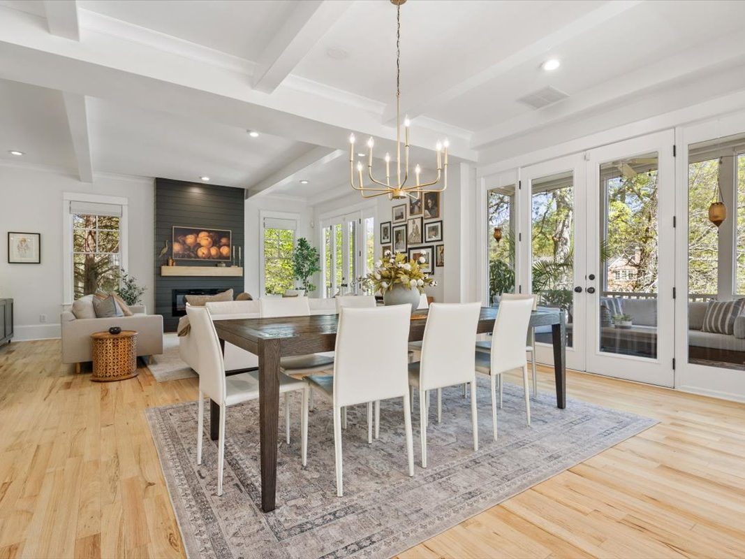 Open floor Dining and Living Room Open floor Dining and Living Room