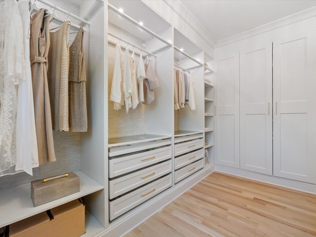 Walk in Closet